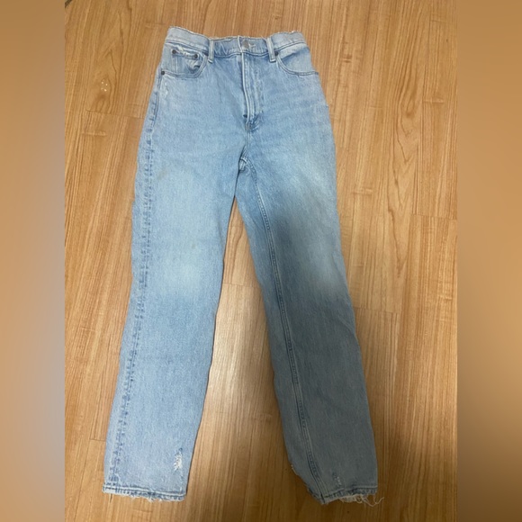 Abercrombie&Fitch Ultra High Rise 90 Straight Jeans Light Wash - Picture 2 of 5